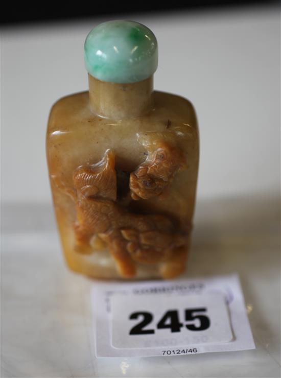 A snuff bottle